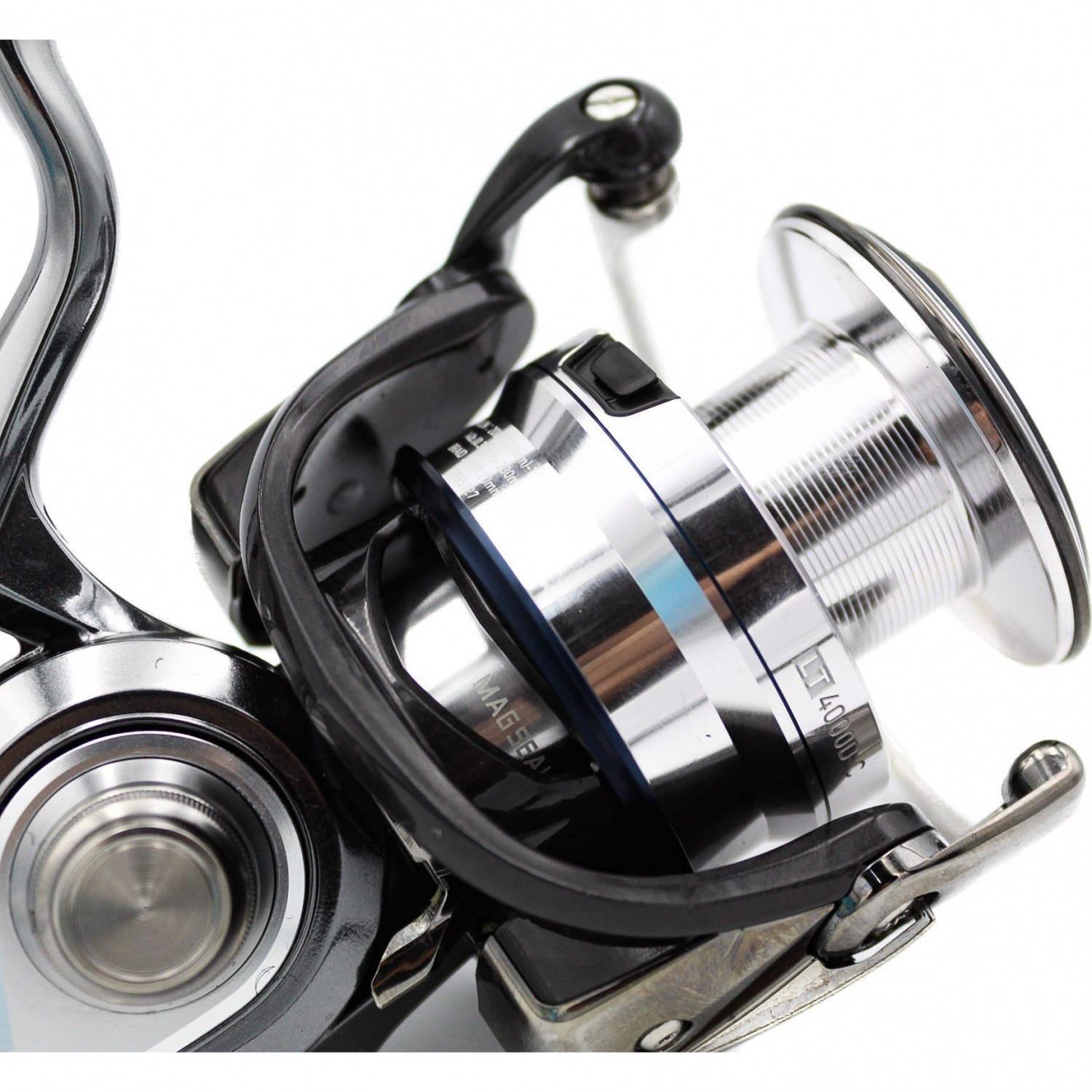 DAIWA 18 Exist LT G 4000D-C 10100-405. Купить Катушка на Официальном Сайте  DAIWA в Санкт-Петербурге.